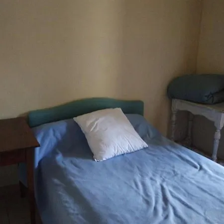 House - Aiguillon - Maison Trois Chambres Hébergement de vacances *